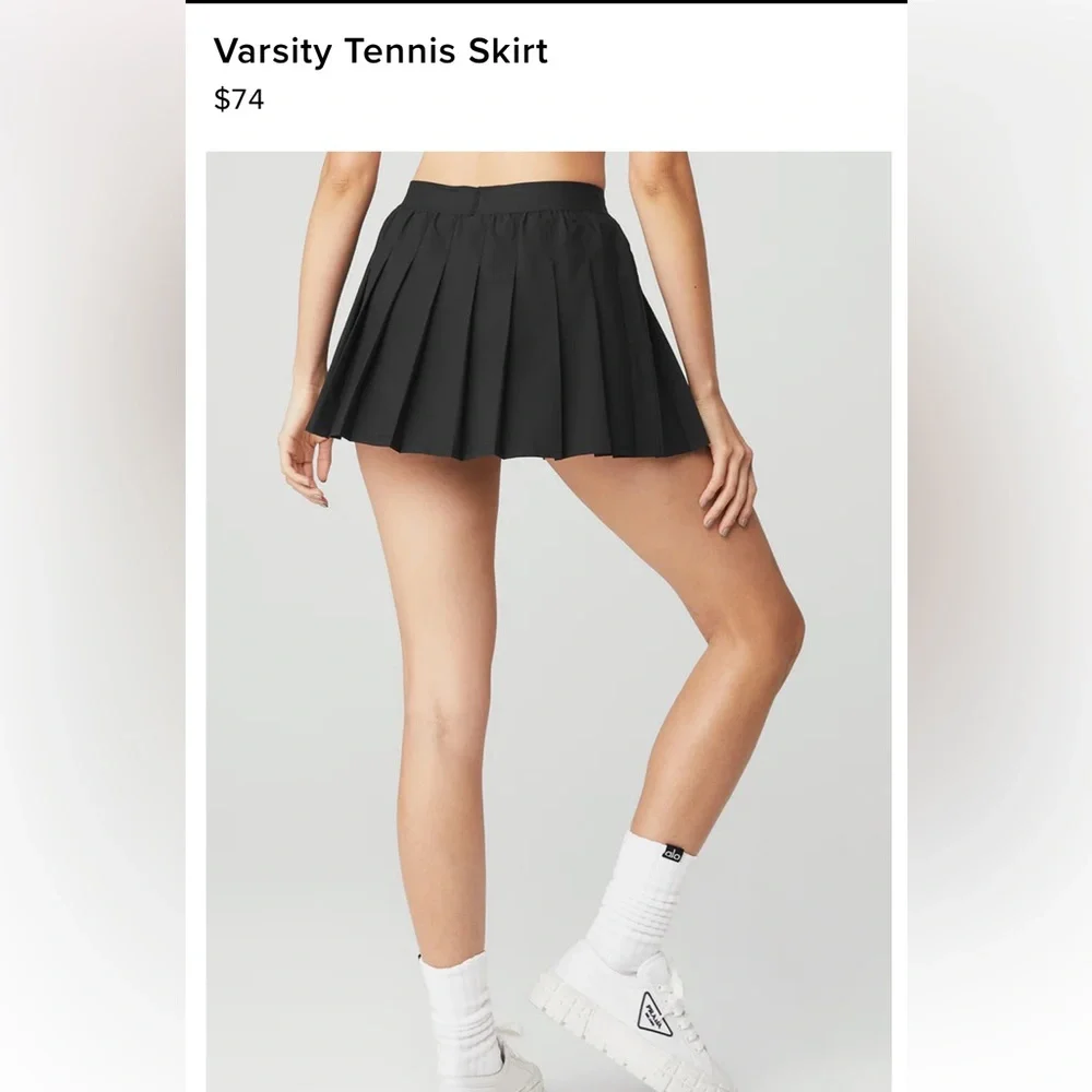 ALO YOGA VARSITY TENNIS SKIRT SIZE:S Worn once Color: BLACK